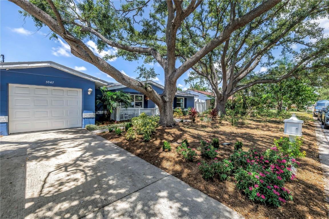5947 46th Ave., Kenneth City, FL 33709