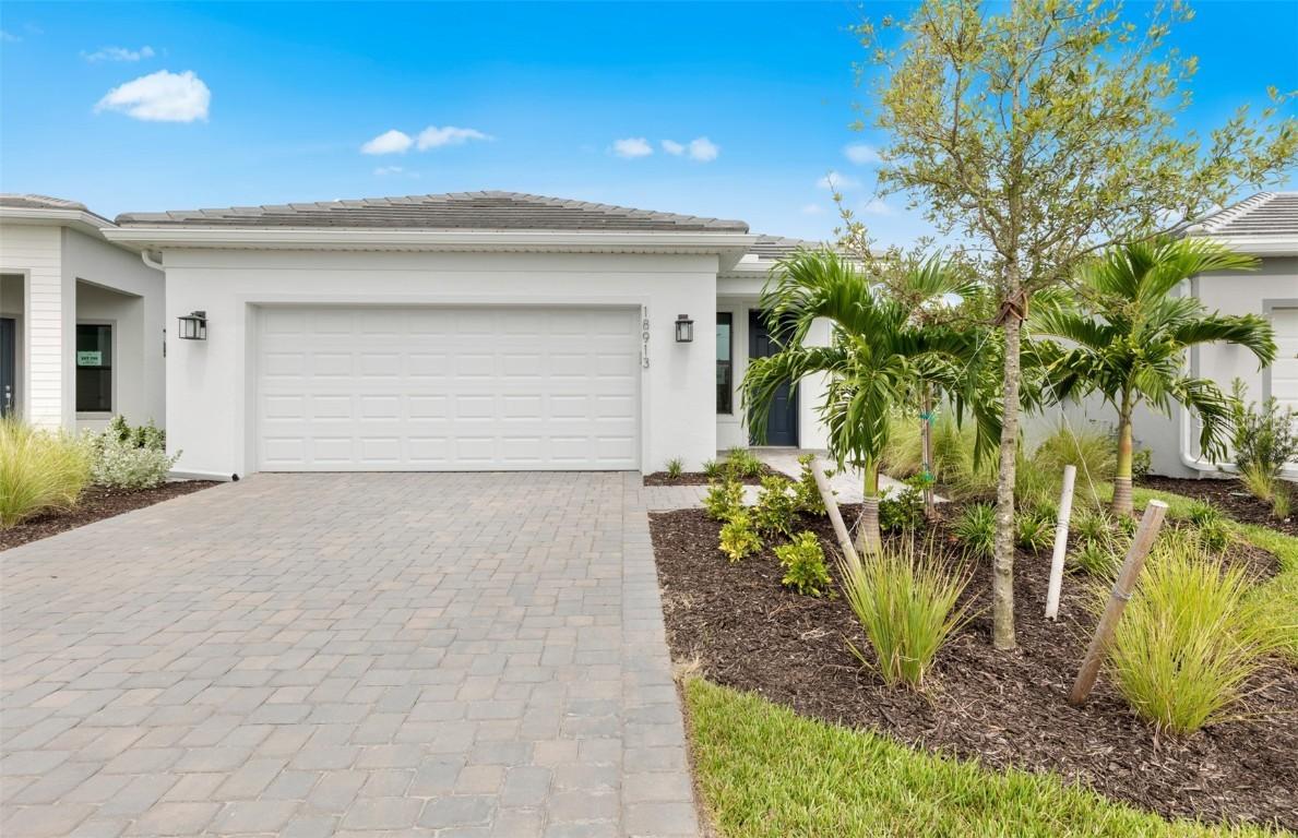 18913 Indian Rock Pl., Lakewood Ranch, FL 34211