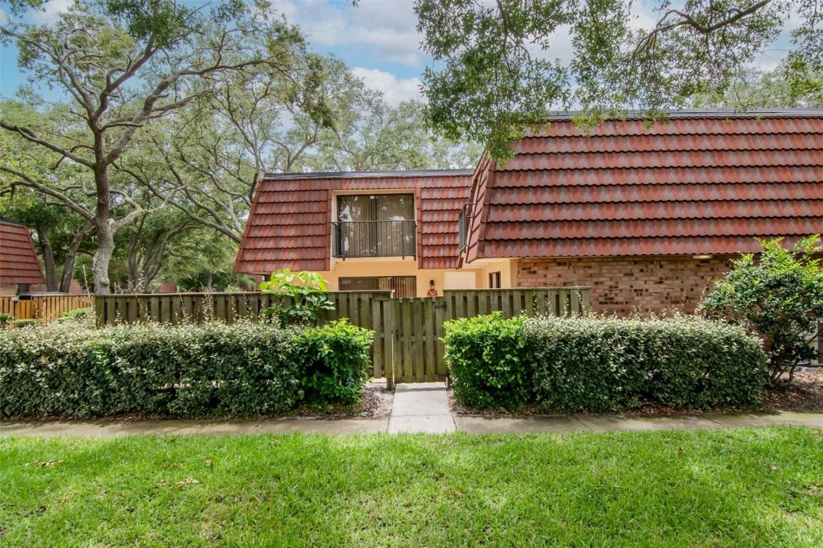 2725 11th Ct., Palm Harbor, FL 34684