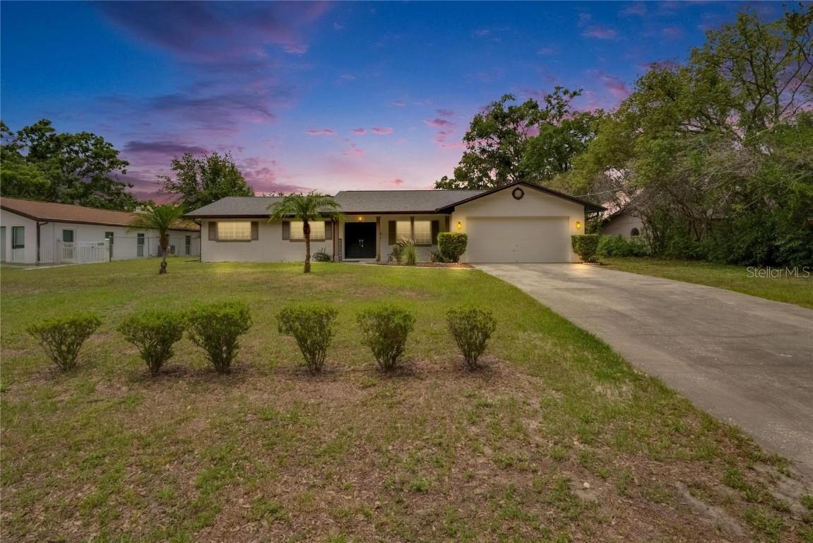 16112 N 15th St., Lutz, FL 33549