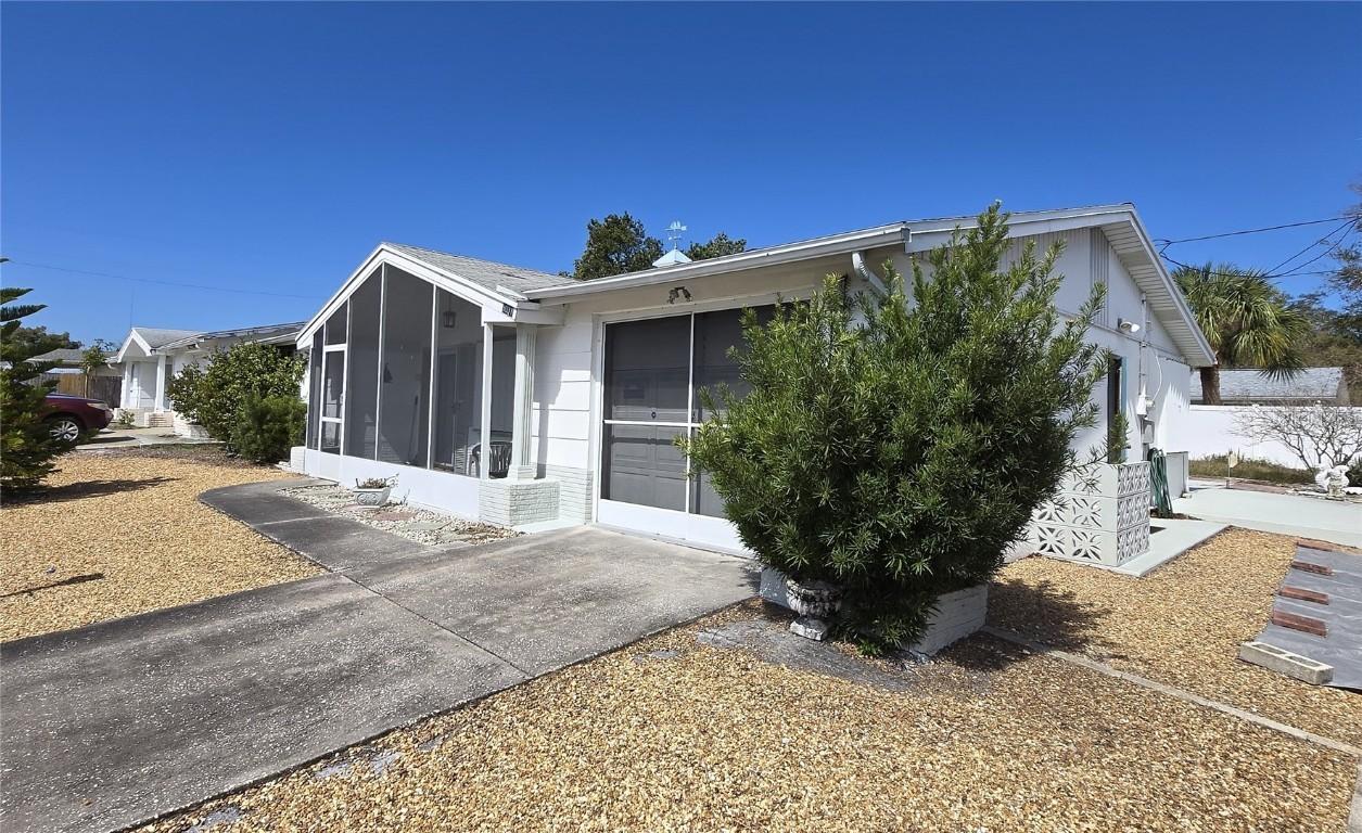 5031 Billings Dr., Holiday, FL 34690