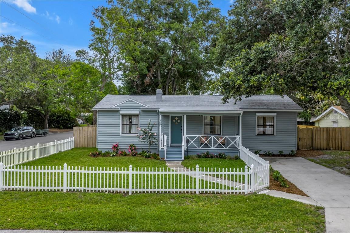 300 33rd Ave., St Petersburg, FL 33704