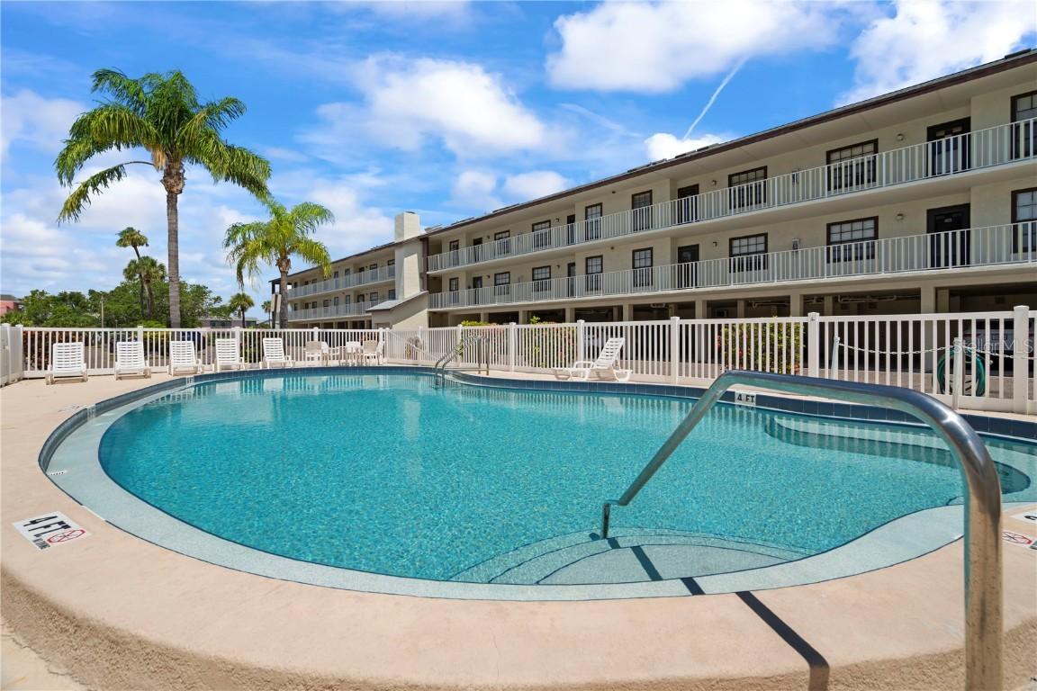 340 Causeway Blvd. #104, Dunedin, FL 34698