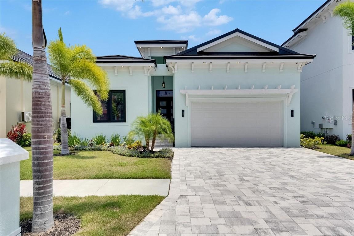 6534 Simone Shores Cir., Apollo Beach, FL 33572