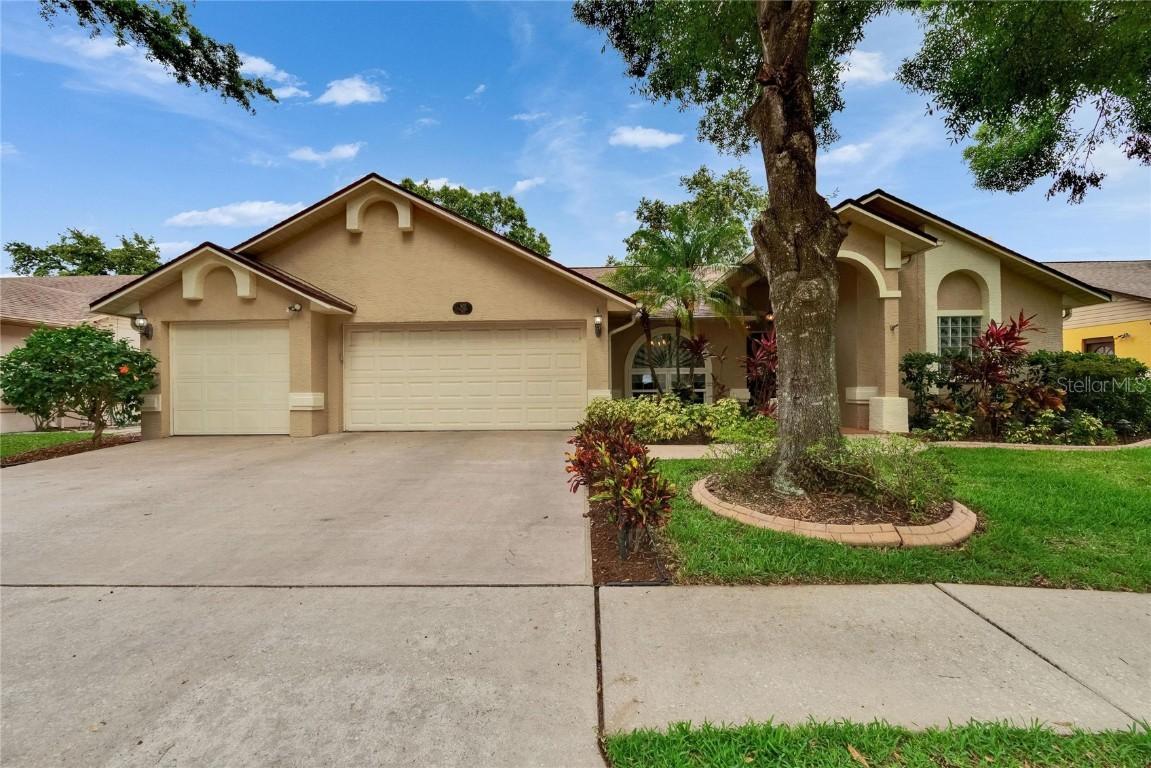 905 Balsamina Dr., Brandon, FL 33510