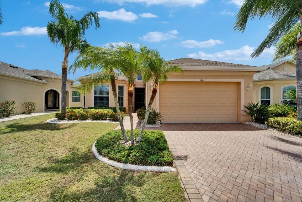 1643 Emerald Dunes Dr., Sun City Center, FL 33573