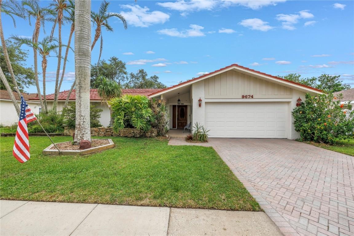 9674 104th Ave., Largo, FL 33773