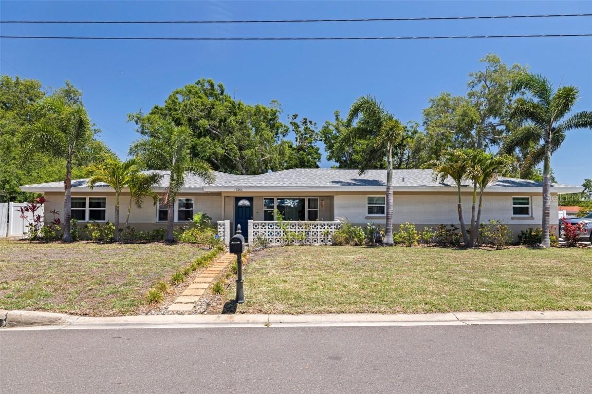 5201 108th St., St Petersburg, FL 33708