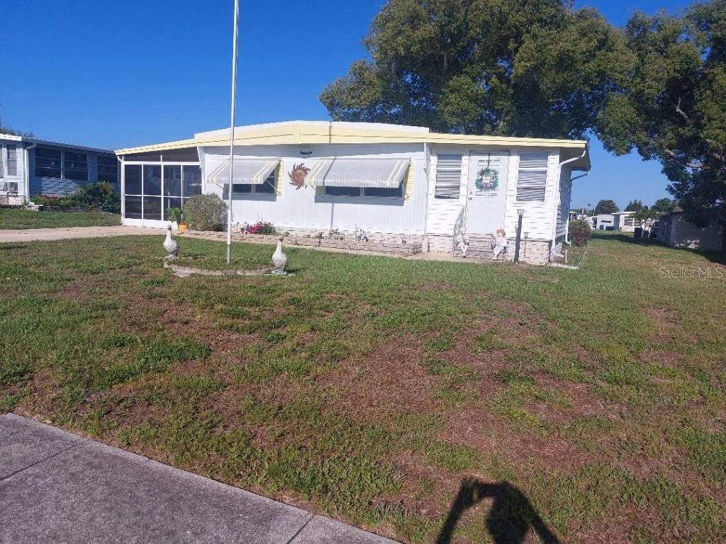 51 Lexington Ct. #13, Palm Harbor, FL 34684