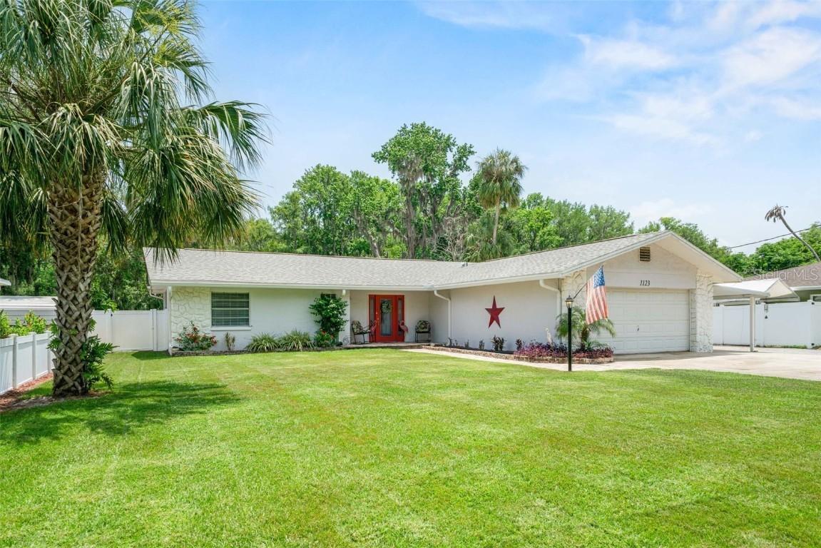 1123 S Waterview Dr., Inverness, FL 34450