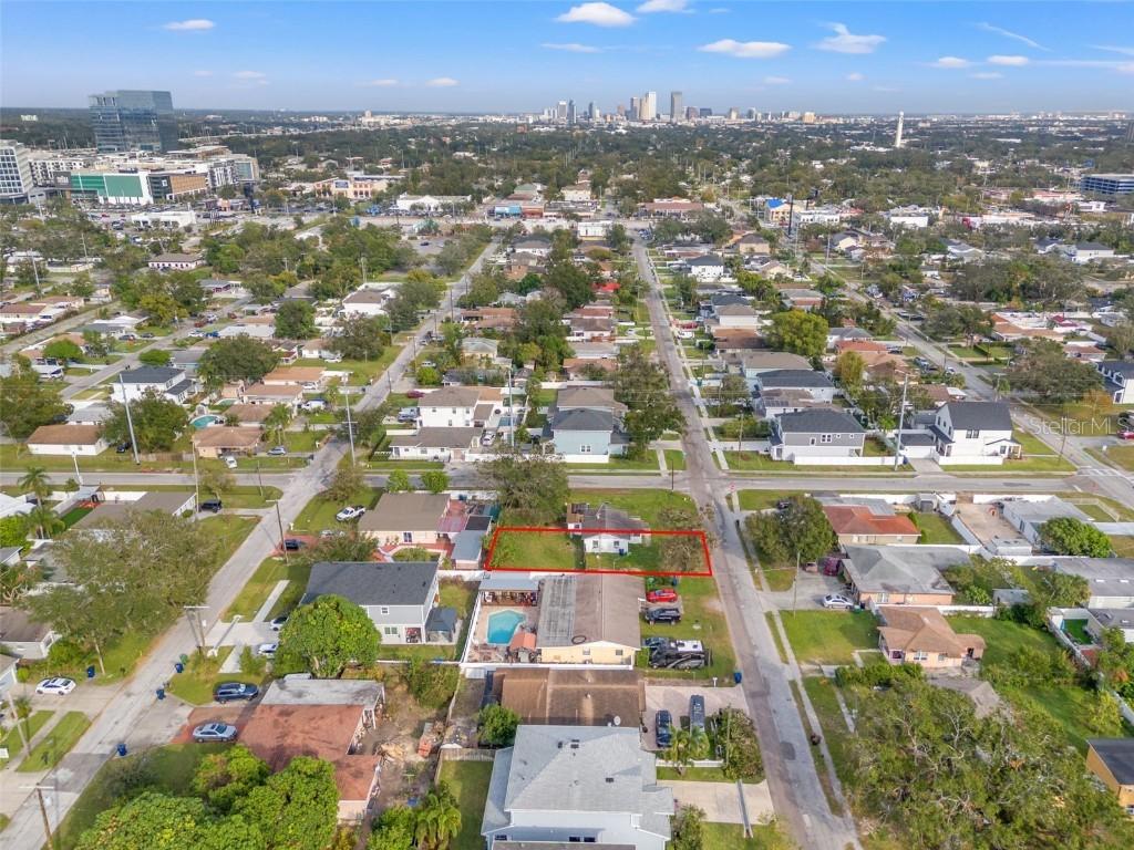 4001 W Carmen St. #1/2, Tampa, FL 33609