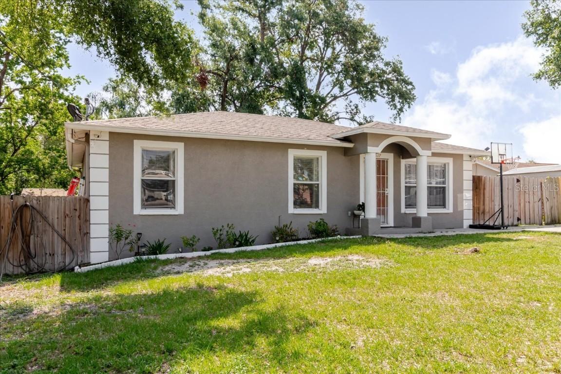 8517 N Branch Ave., Tampa, FL 33604