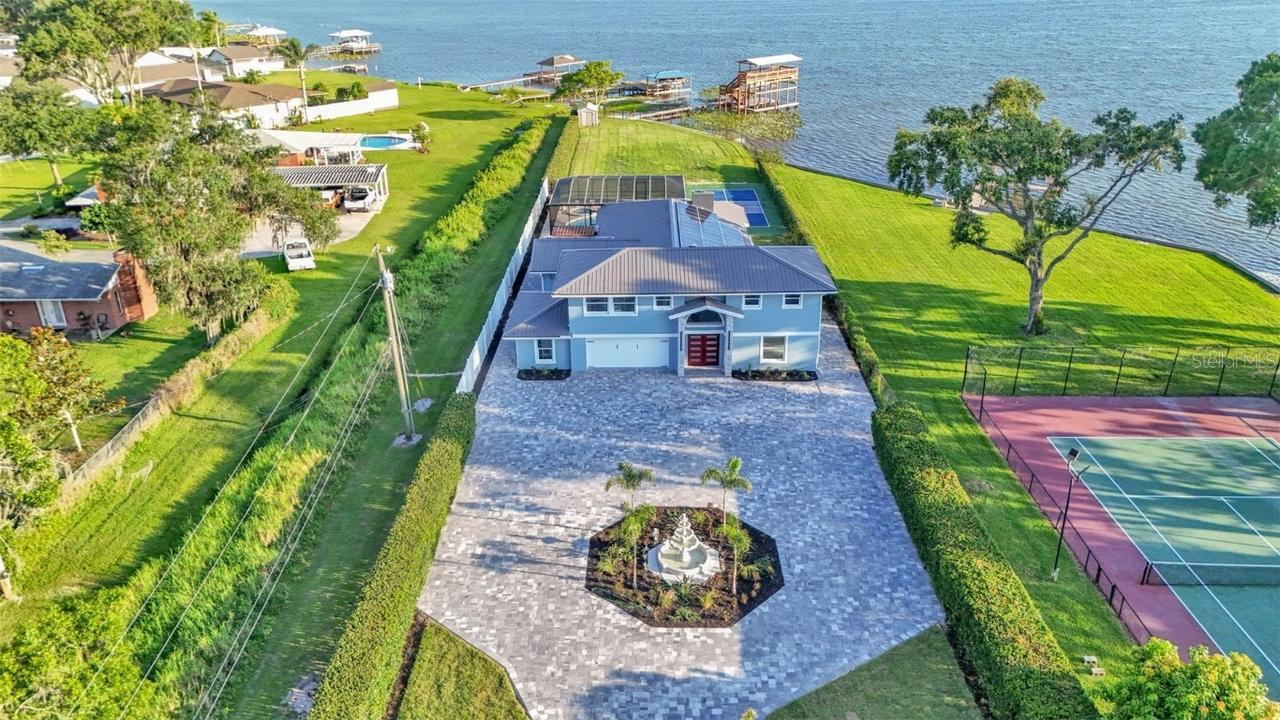 390 Windermere Dr., Lakeland, FL 33809