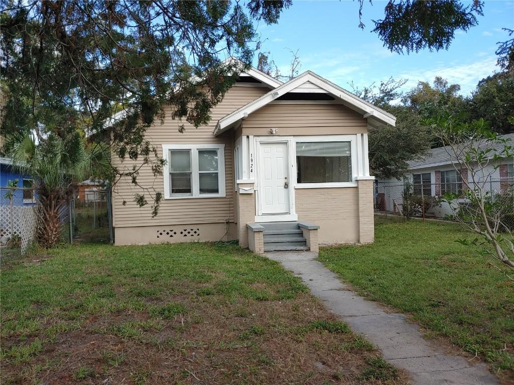 1924 30th St., St Petersburg, FL 33712