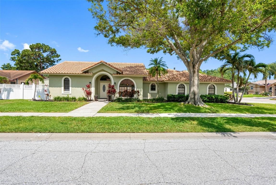 12470 93rd St., Largo, FL 33773