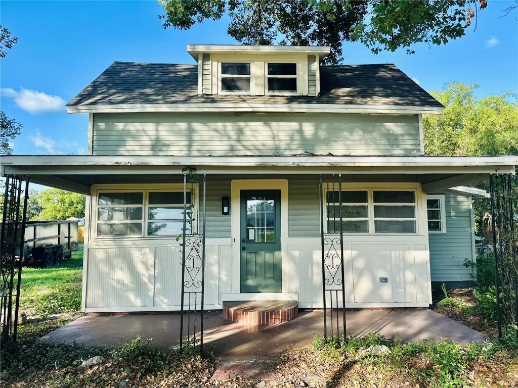 5654 12th St., Zephyrhills, FL 33542