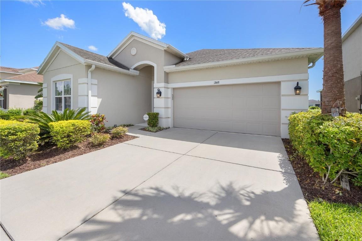 17668 Bright Wheat Dr., Lithia, FL 33547