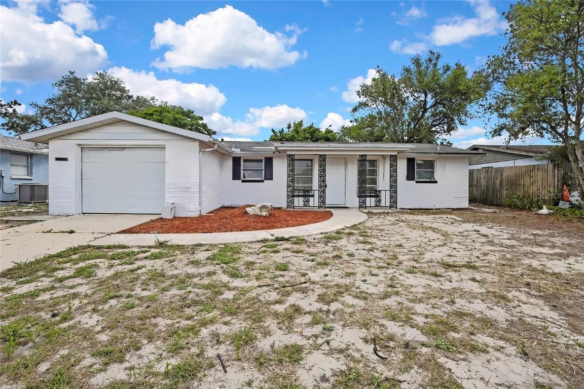11130 White Oak Ln., Port Richey, FL 34668