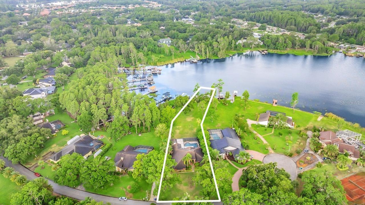 707 Warren Rd., Lutz, FL 33548