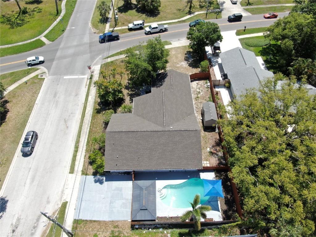829 Riverside Dr., Tarpon Springs, FL 34689