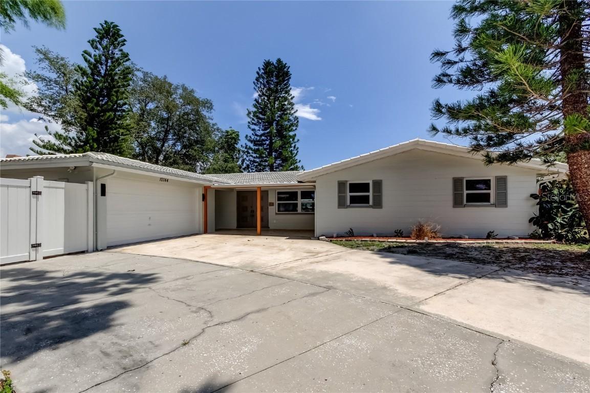 10744 Drummond Rd., Tampa, FL 33615