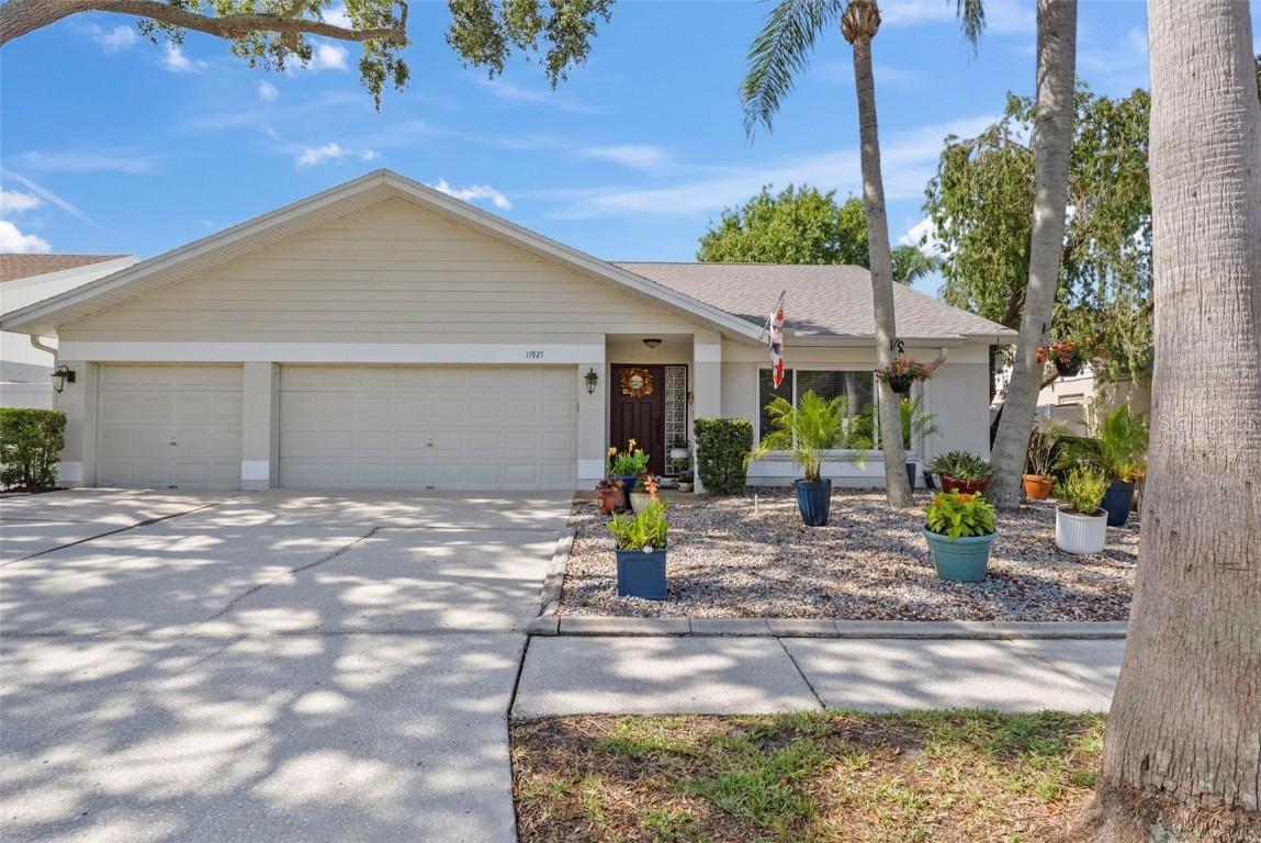 11927 Steppingstone Blvd., Tampa, FL 33635