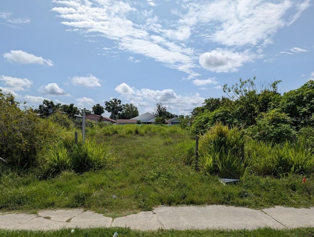 7007 N Manhattan Ave., Tampa, FL 33614