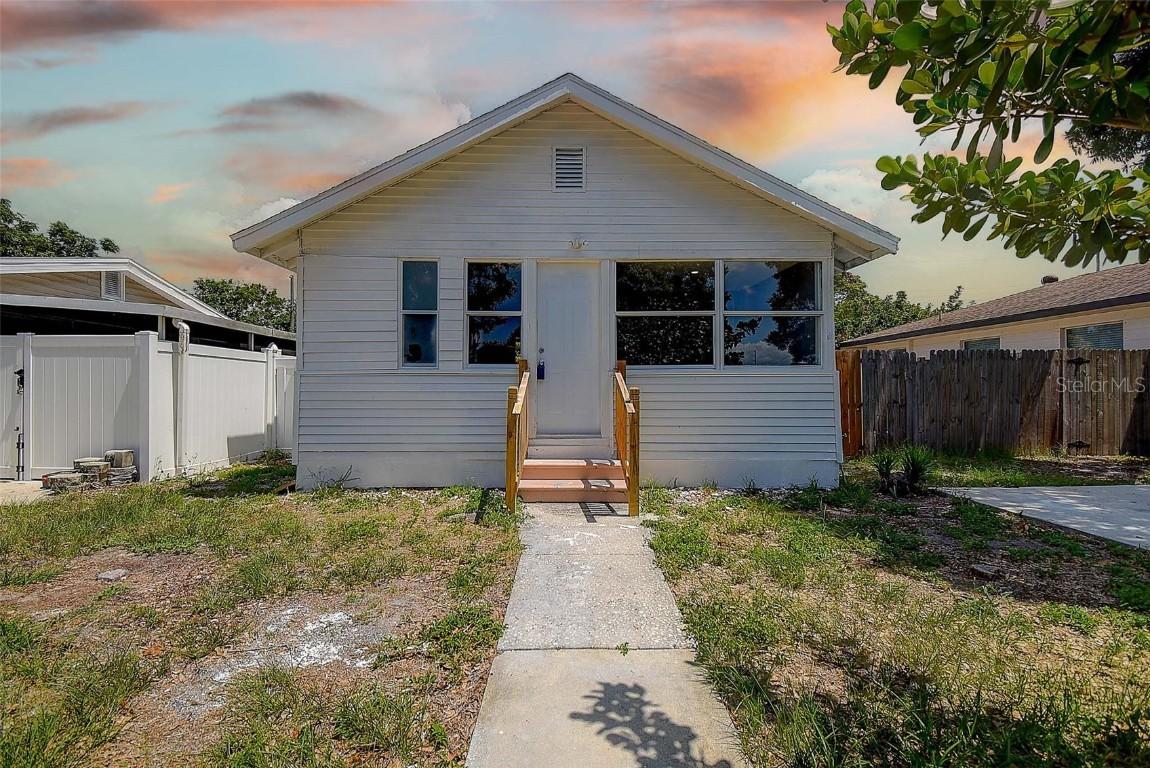 2627 17th Ave., St Petersburg, FL 33713