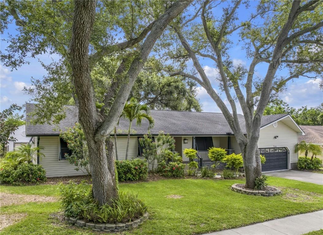 7461 Pescador Pl., Seminole, FL 33772