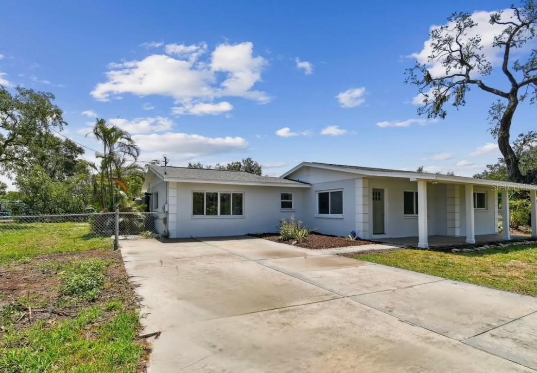 1110 Canal St., Ruskin, FL 33570