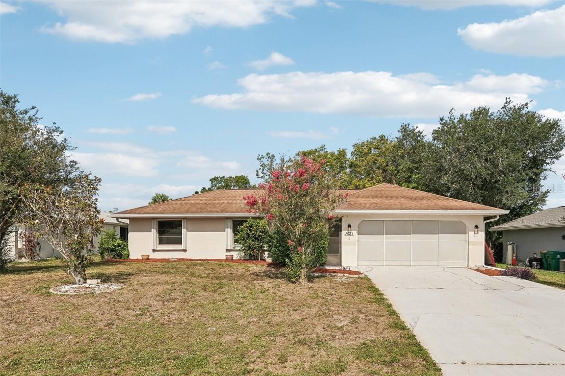 1521 Fireside St., Port Charlotte, FL 33952