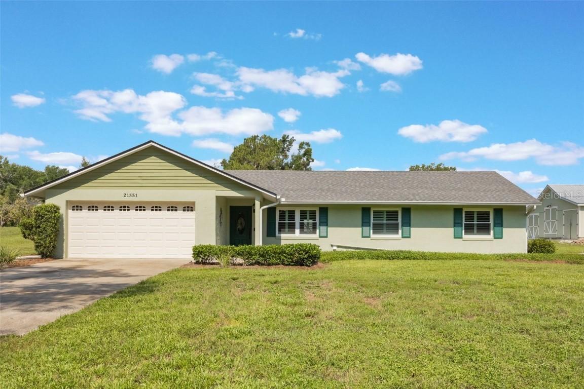 21551 Lake Seneca Rd., Eustis, FL 32736