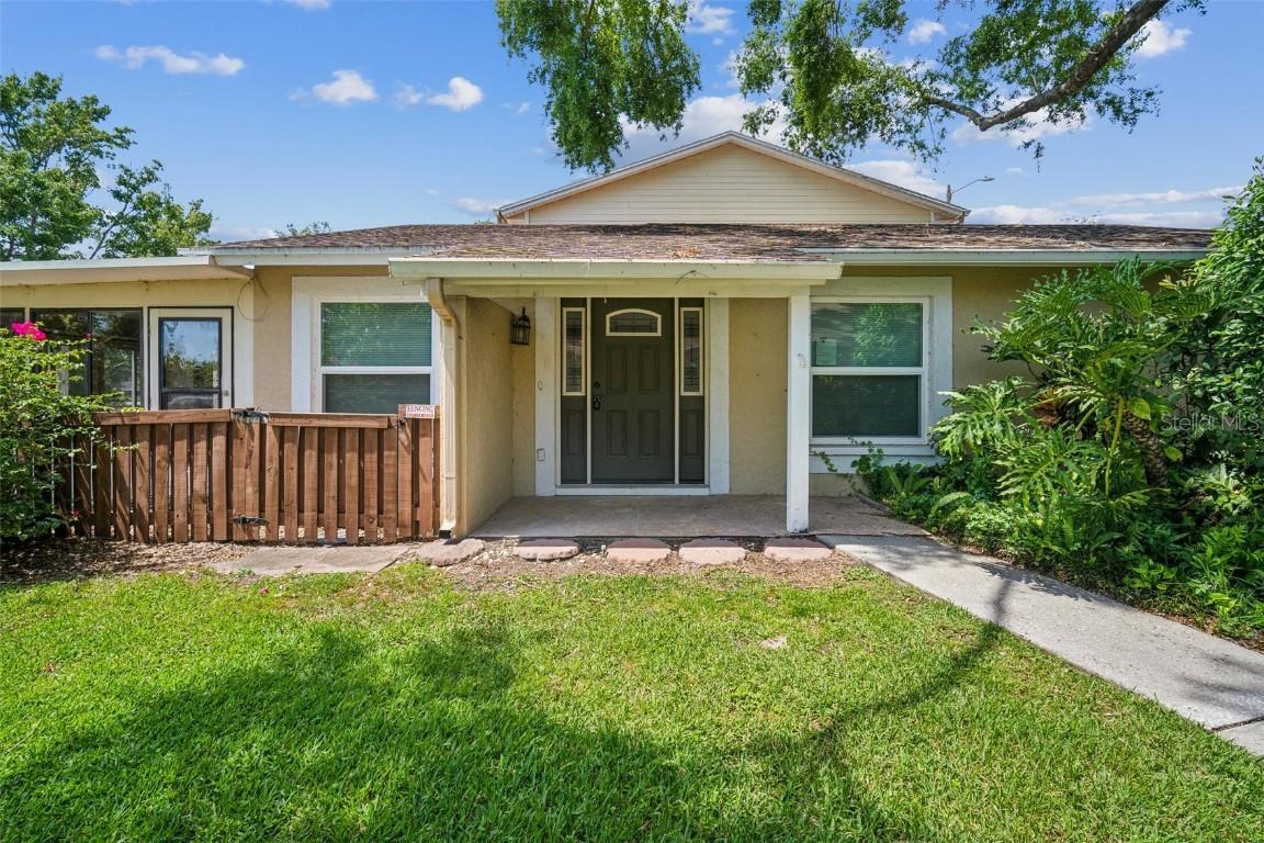 15202 Morning Dr., Lutz, FL 33559