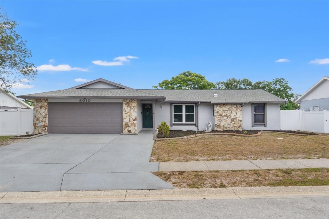 8010 Chickasaw Ln., Port Richey, FL 34668