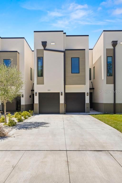 218 Hesperides St., Tampa, FL 33609