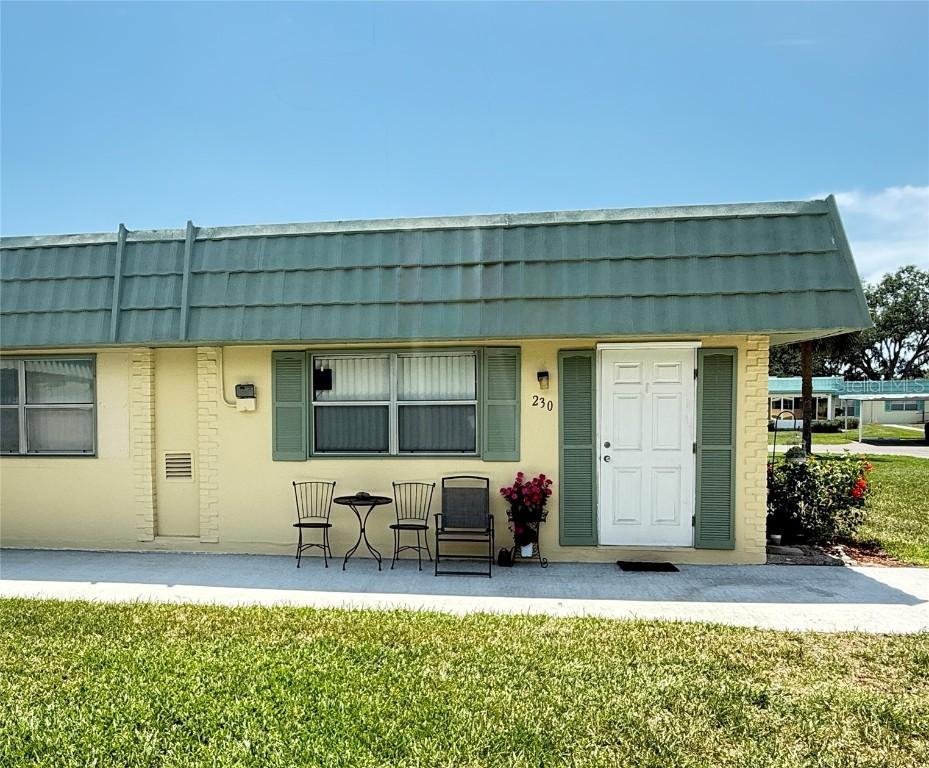 102 Cambridge Tr. #230, Sun City Center, FL 33573