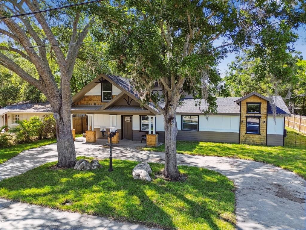 816 9th Ave., Largo, FL 33770