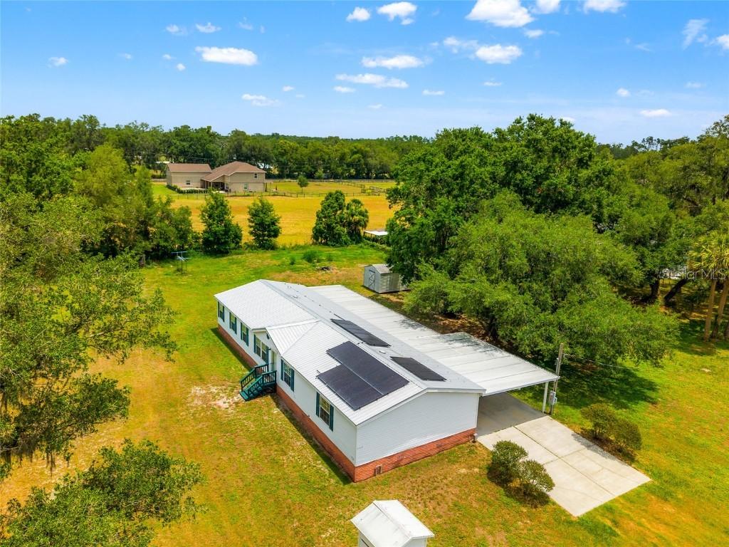 27549 Fisher Ln., Dade City, FL 33525