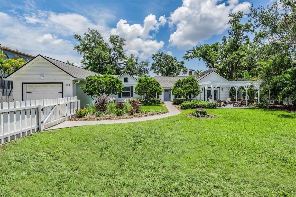 118 S Manhattan Ave., Tampa, FL 33609