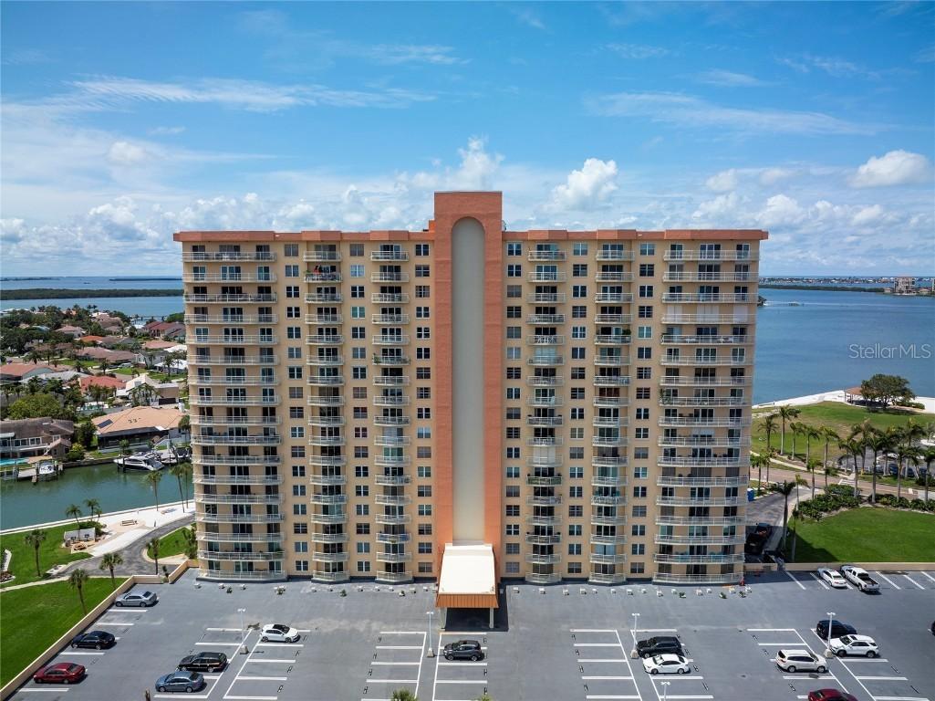 4900 Brittany Dr. #613, St Petersburg, FL 33715