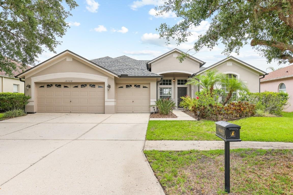 16104 Bridgedale Dr., Lithia, FL 33547