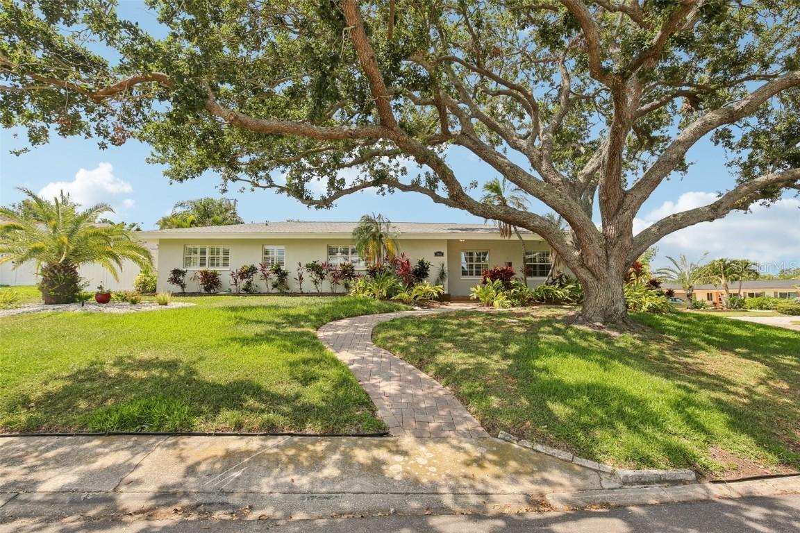 3966 High Bluff Dr., Largo, FL 33770