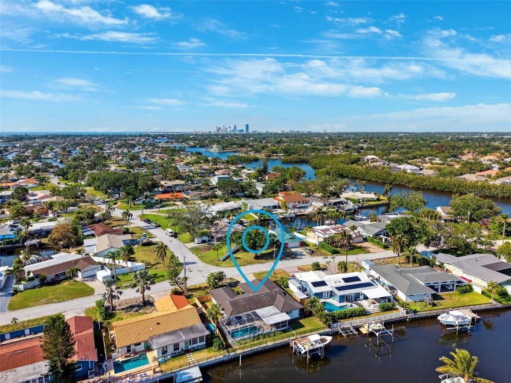 1399 49th Ave., St Petersburg, FL 33703