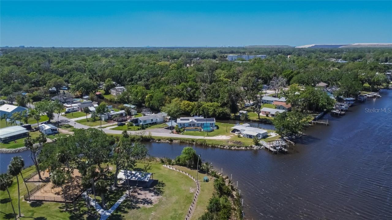 8607 Parkway Cir., Riverview, FL 33569