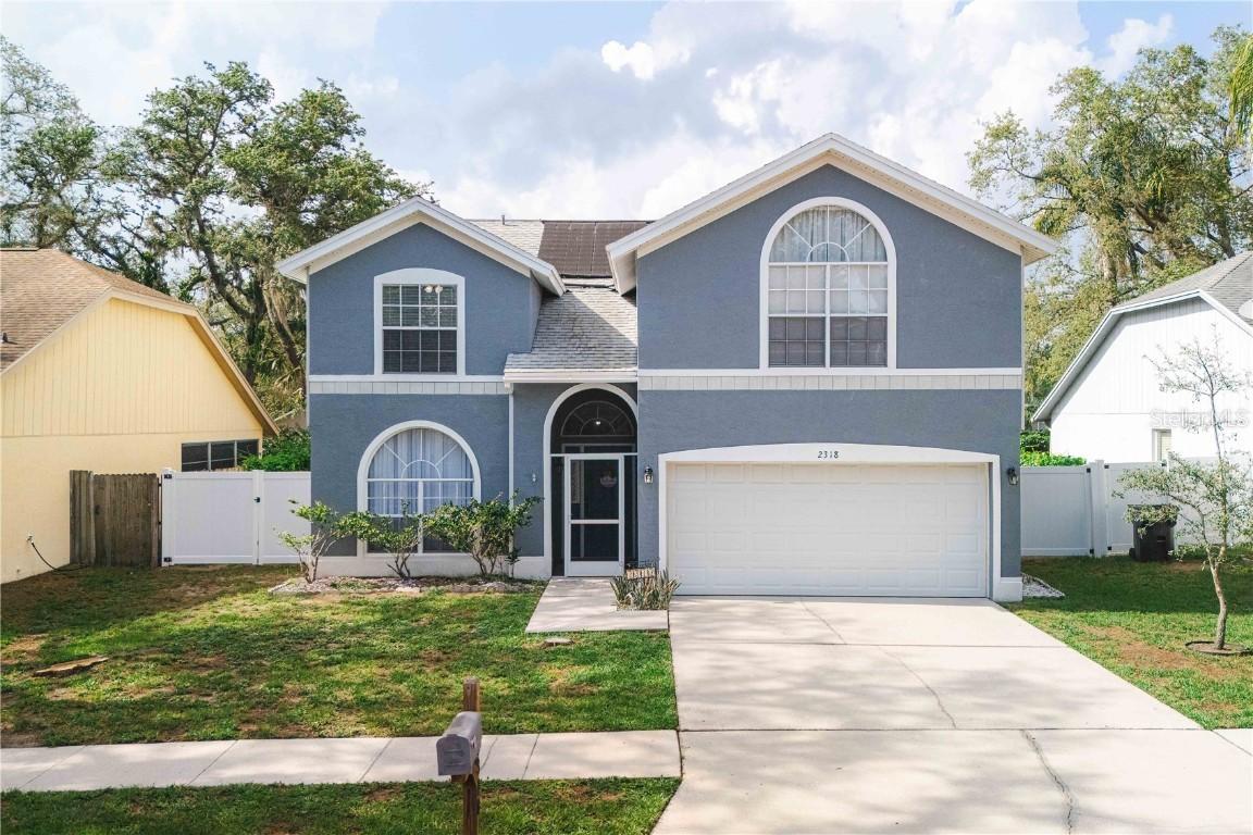 2318 Kenwick Dr., Valrico, FL 33596