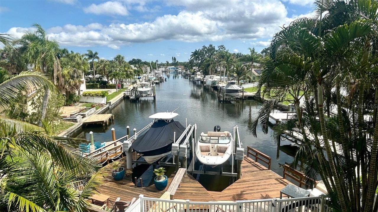 1427 40th Ave., St Petersburg, FL 33703