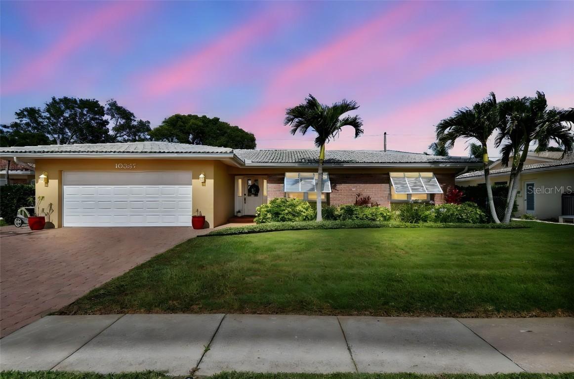10387 Majestic Dr., Largo, FL 33774