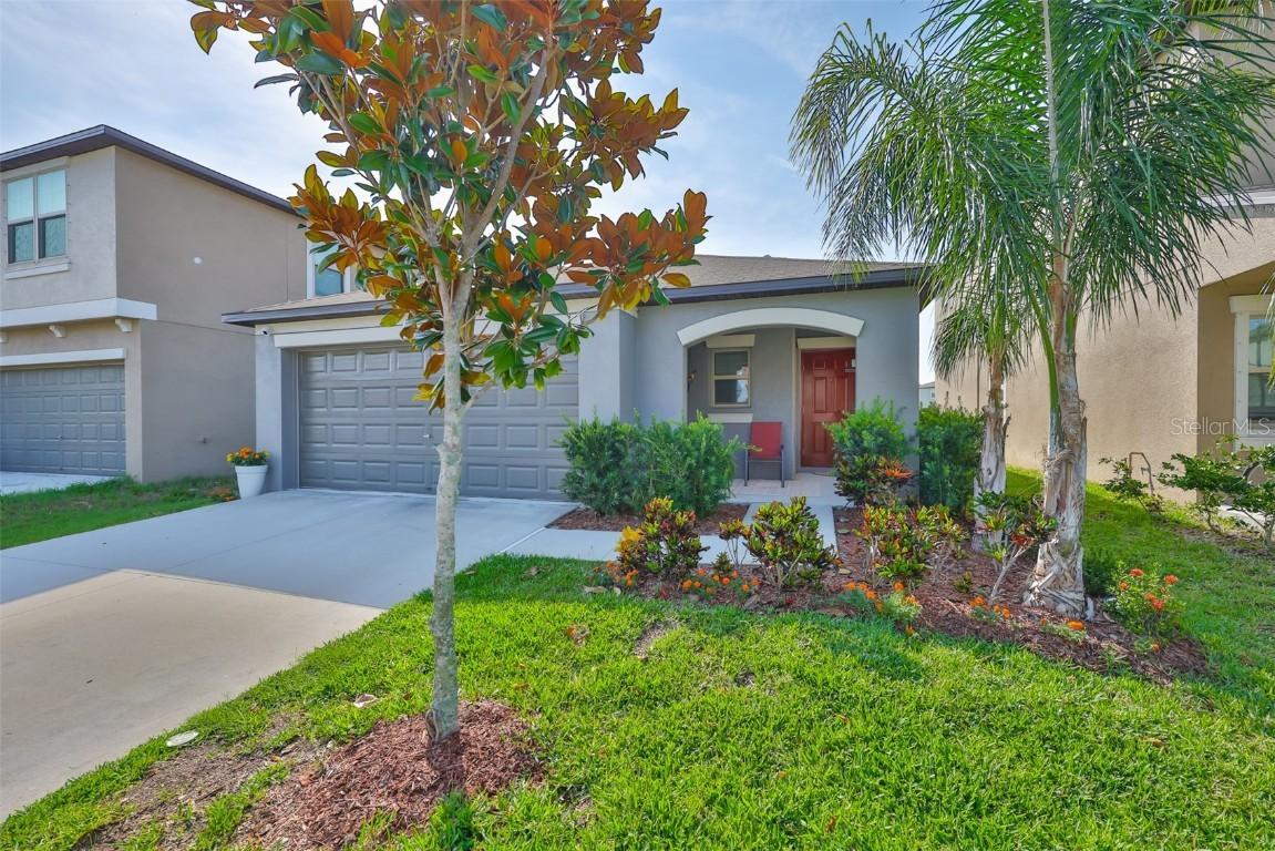 9423 Lemon Drop Loop, Sun City Center, FL 33573
