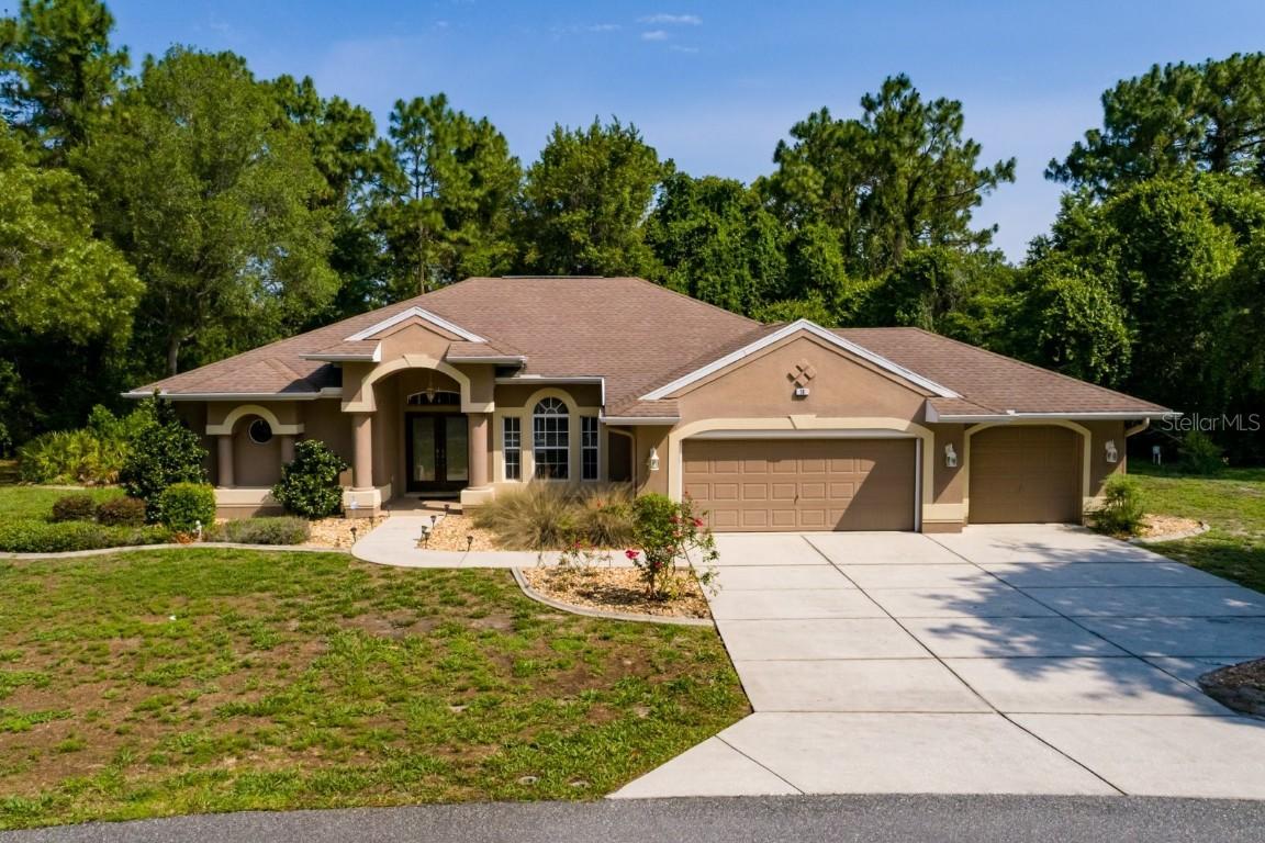 16 Dahoon Ct., Homosassa, FL 34446