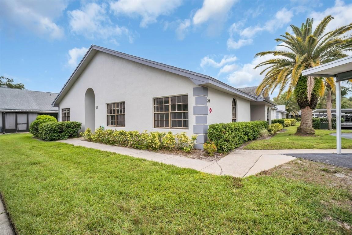 2749 Countryside Blvd. #20, Clearwater, FL 33761